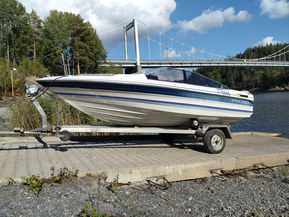 Bayliner 