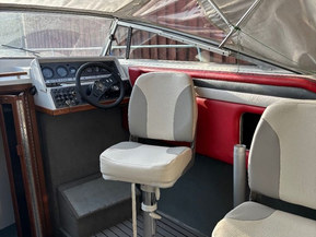 Four Winns 215 Sundowner