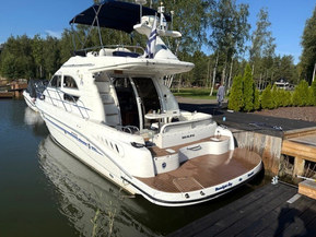 Sealine F33