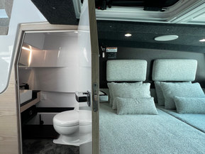 Axopar 45 XC Cross Cabin