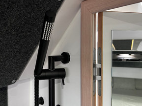 Axopar 45 XC Cross Cabin