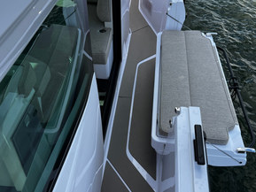 Axopar 45 XC Cross Cabin