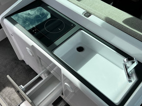 Axopar 45 XC Cross Cabin