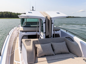 Axopar 45 XC Cross Cabin