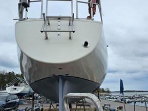 Helmsman 31