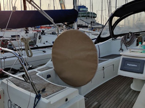 Beneteau Oceanis 43