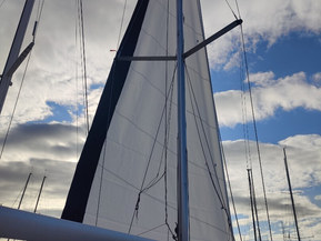 Beneteau Oceanis 43