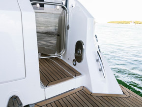 Sea Ray 320 Sundancer