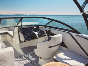 Sea Ray 210 SPX Outboard