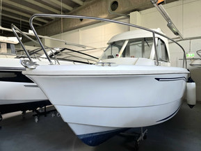 Beneteau Antares 6