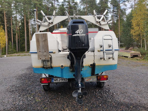 Quicksilver 450 Cabin