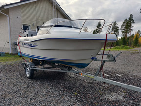 Quicksilver 450 Cabin