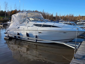 Bayliner 3055