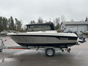 Yamarin Cross 60 Cabin