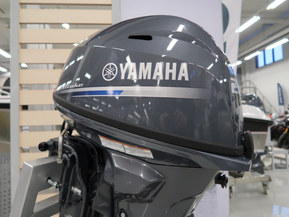 Yamaha F20