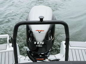 Yamarin Cross 57 VMAX