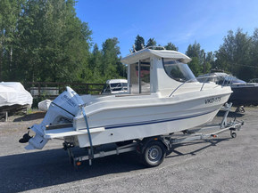 Sport Yacht Pilothouse 535