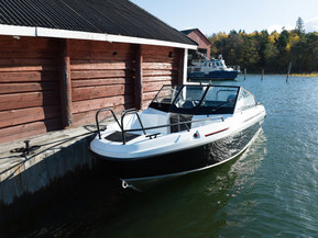 Yamarin Cross 62 VMAX