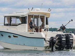 Quicksilver 905 Pilothouse