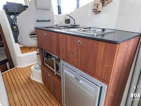 Quicksilver 905 Pilothouse