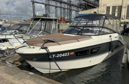 Quicksilver Activ 805 cruiser