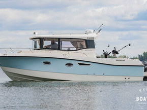 Quicksilver 905 Pilothouse