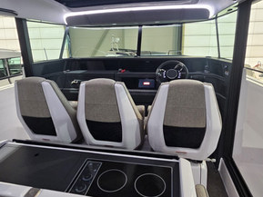 Axopar 45 XC Cross Cabin