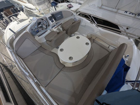 Jeanneau Prestige 32 Fly