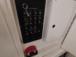 Boston Whaler 240 Outrage