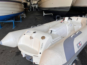 Avon 320 seasport jet