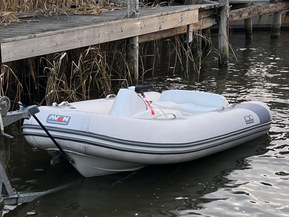 Avon 320 seasport jet