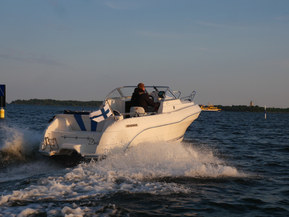 Quicksilver 620 Flamingo