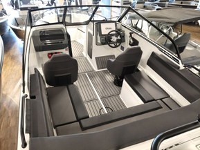 Yamarin Cross 62 VMAX