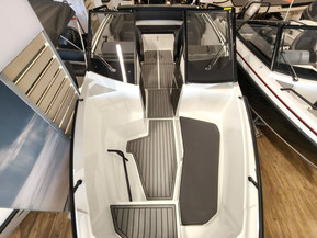 Yamarin Cross 62 VMAX