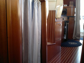 Galeon 330 FLY