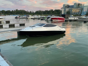 Bayliner Capri