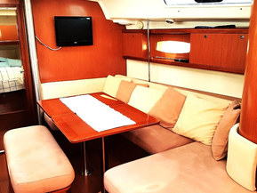 Beneteau Oceanis 40