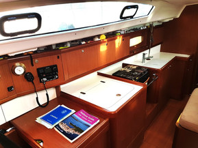 Beneteau Oceanis 40