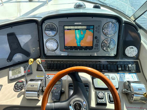 Sea Ray 395 Sundancer