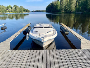 Quicksilver 450 Cabin