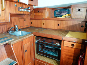 Hallberg-Rassy Muu malli