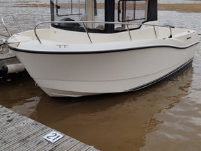 Quicksilver Activ 640 Cabin