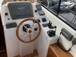 Beneteau Antares 9.80