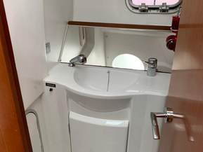 Beneteau Antares 9.80