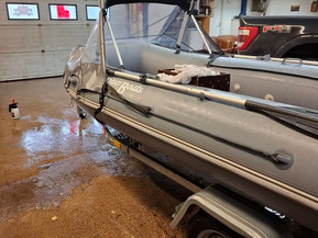 River Boats Muu malli