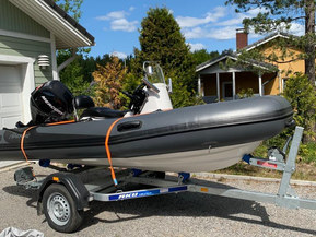 Adventurer Vesta V380