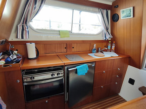 Nimbus 340 Commander