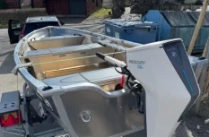 Linder 440 Fishing