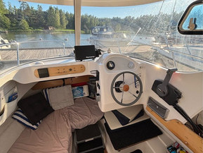 Örnvik 580 pilothouse