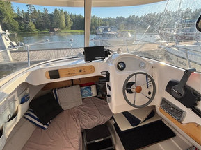 Örnvik 580 pilothouse